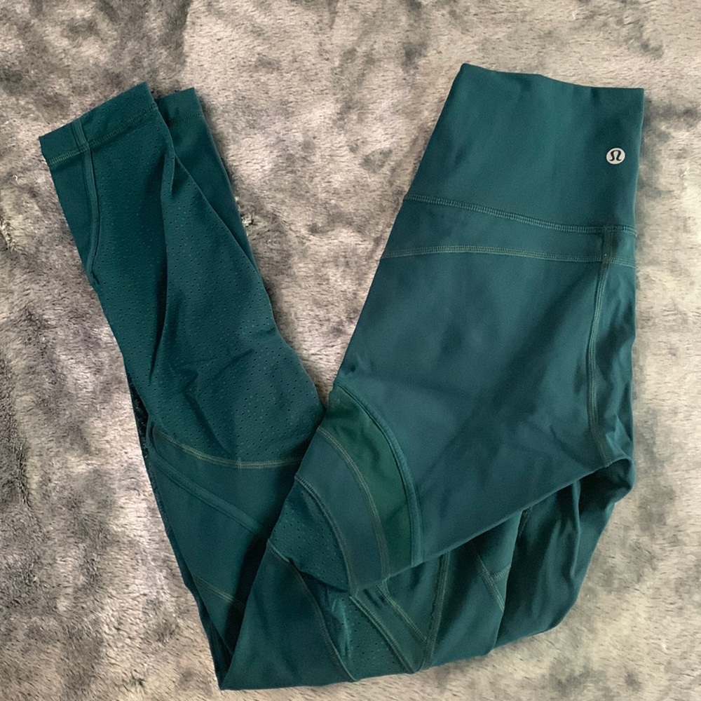 Lululemon Teal Mesh Leggings size 6